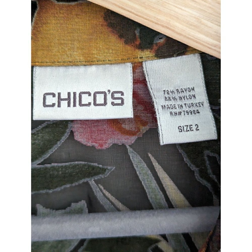 Chico's Tropical Botanical Casual Button Up Shirt Size L - Picture 8 of 8